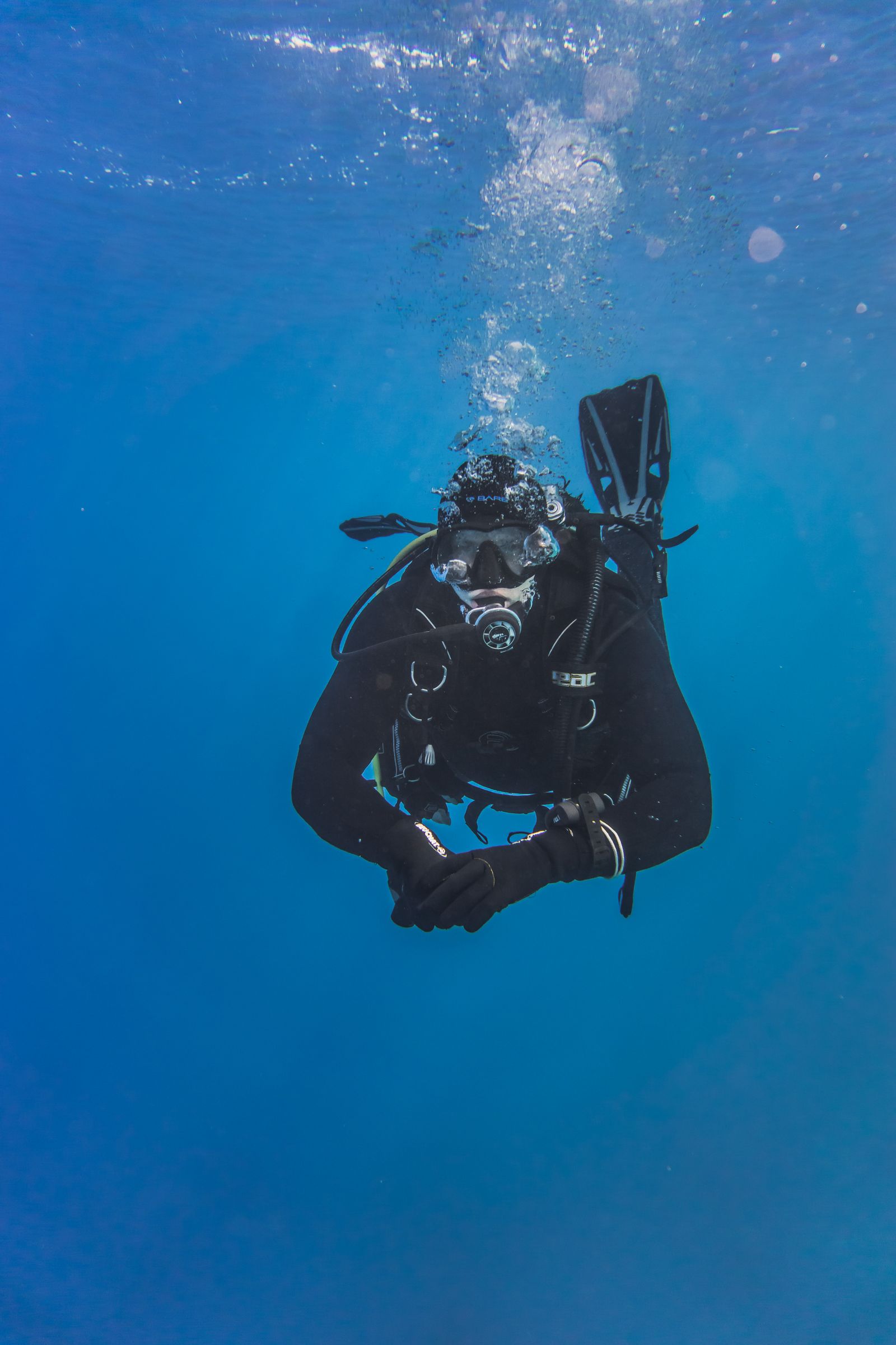 Subacqueo durante un’immersione in mare